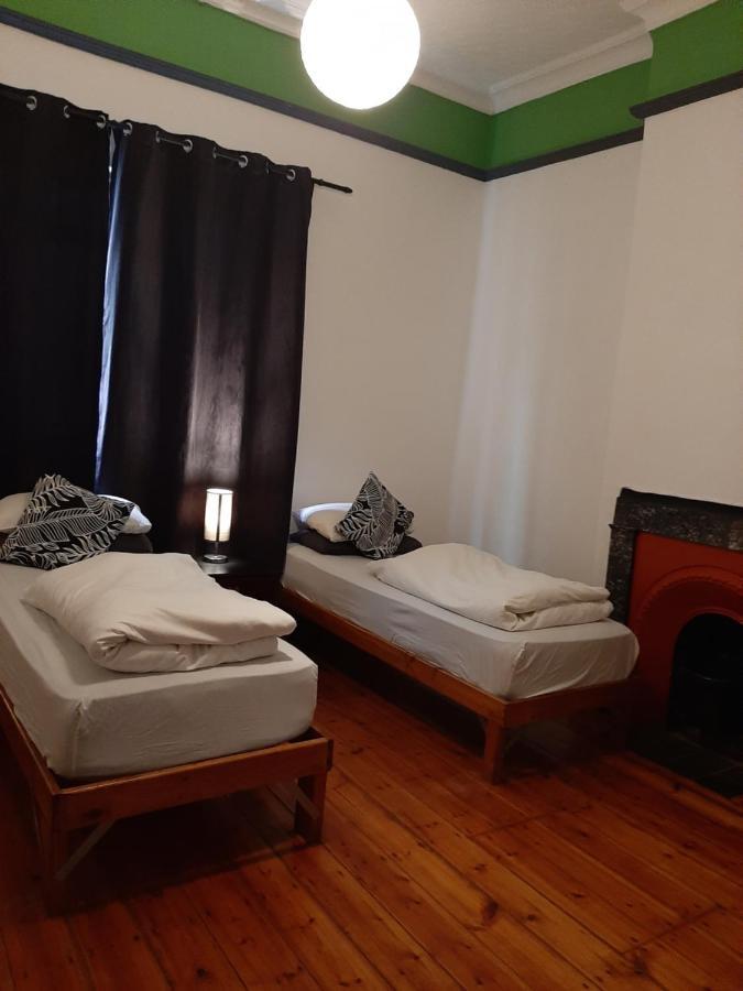 Zebra Crossing Backpacker Hostel Cape Town Ngoại thất bức ảnh