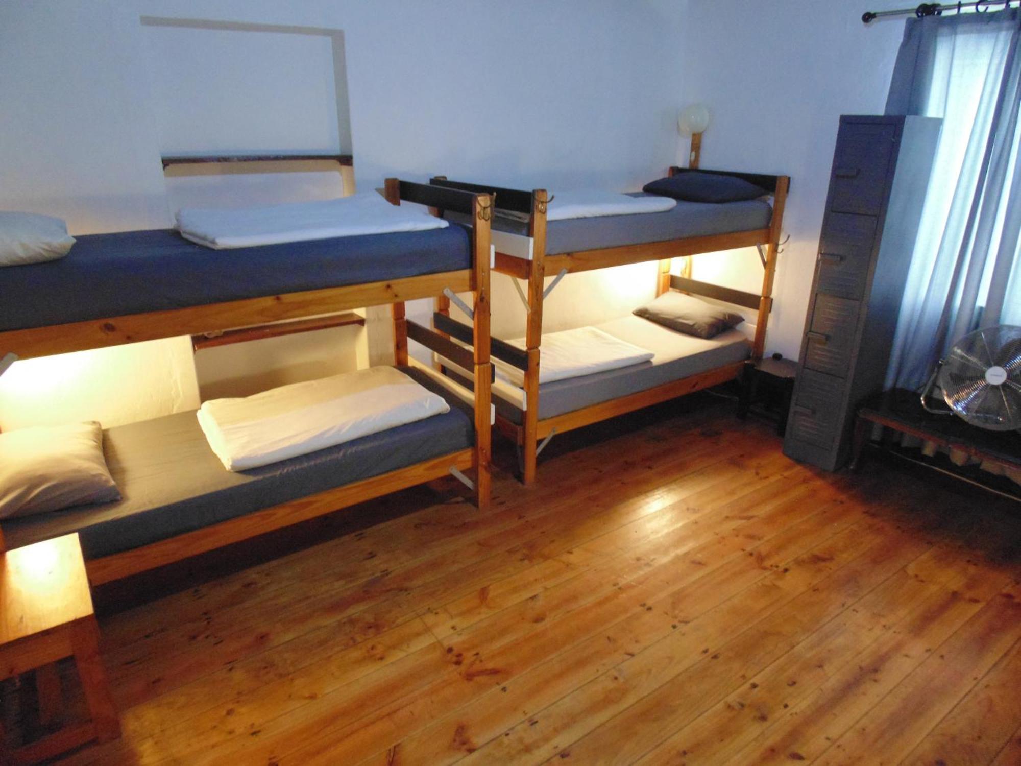 Zebra Crossing Backpacker Hostel Cape Town Ngoại thất bức ảnh
