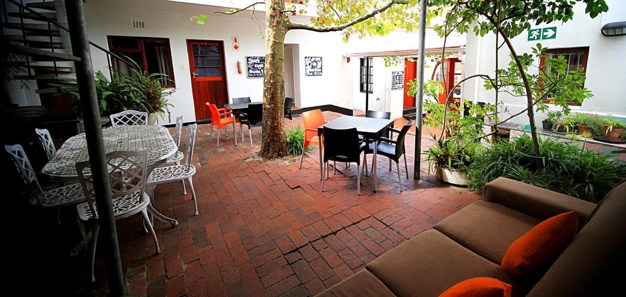 Zebra Crossing Backpacker Hostel Cape Town Ngoại thất bức ảnh