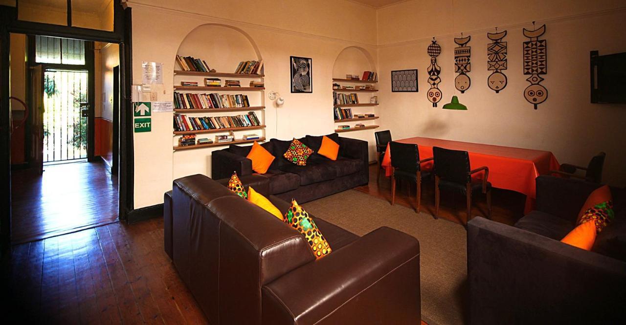 Zebra Crossing Backpacker Hostel Cape Town Ngoại thất bức ảnh