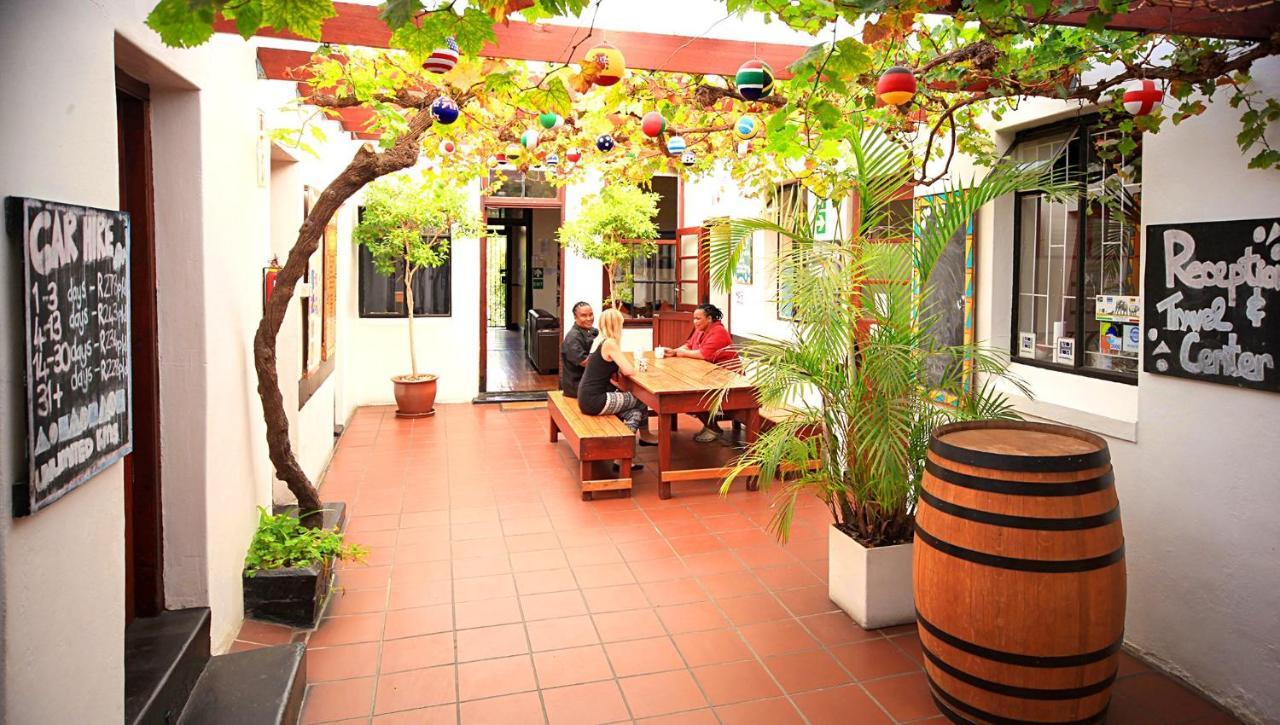 Zebra Crossing Backpacker Hostel Cape Town Ngoại thất bức ảnh
