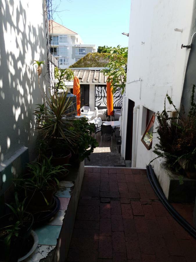Zebra Crossing Backpacker Hostel Cape Town Ngoại thất bức ảnh